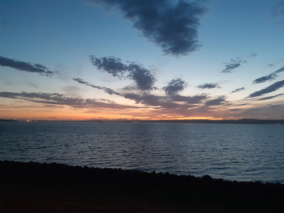 EricKliszcz's tweet photo. The perks of living this far north. Still this much daylight at 2230 😍 (The downside being only a few hours of daylight in the winter though...) #edinburgh #scotland #sunset #north #coast #scenery https://t.co/Y9JcYECFtW