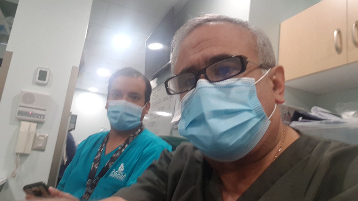 sebasugarte's tweet image. Ayúdame a combatir la #COVID19 con 5 cosas!
1 Lávate las manos
2 Mantén distancia 
3 Usa mascarilla
4 No te toques la cara
5 No salgas de casa de no ser necesario!
Yo mientras seguiré ayudando a los más graves. Con cariño y gratitud...cuídate y cuídanos!