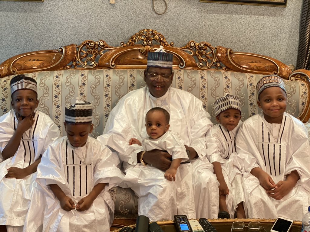MSLAMID0's tweet photo. Barka da Salla. https://t.co/IkVtNuQgPs