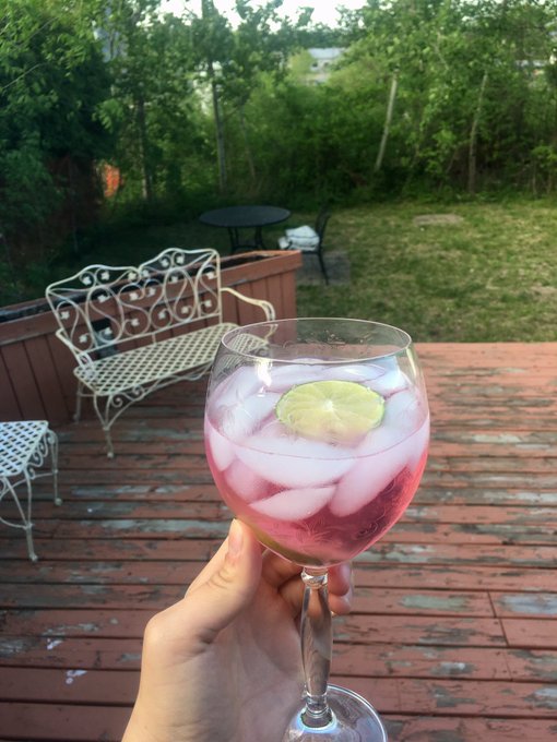 Watch Quinn Finite's leaked NSFW photo on TwXstars