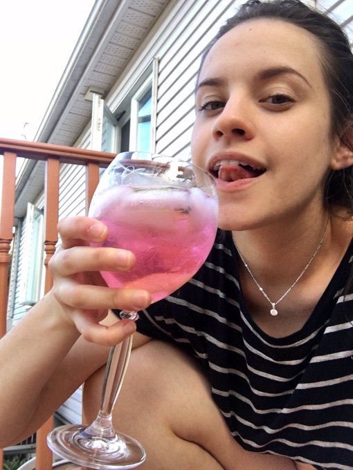 Watch Quinn Finite's leaked NSFW photo on TwXstars