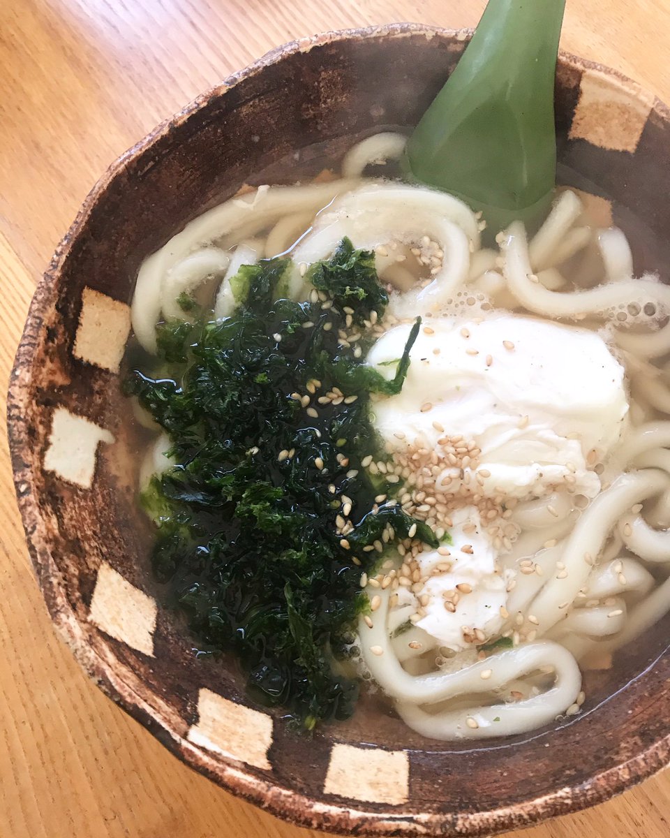 坂本千明 朝飯 家人はヨーグルトとコーヒーのみ 私は飲みすぎた翌日は出汁欲す で五島うどんのあごだしスープでうどん 卵と天草の青さ入り 坂本千明 朝飯 家人はヨーグルトとコーヒーのみ 私は飲みすぎた翌日は出汁欲す で五島うどんのあごだしスープでうどん 卵と天草の青さ入り