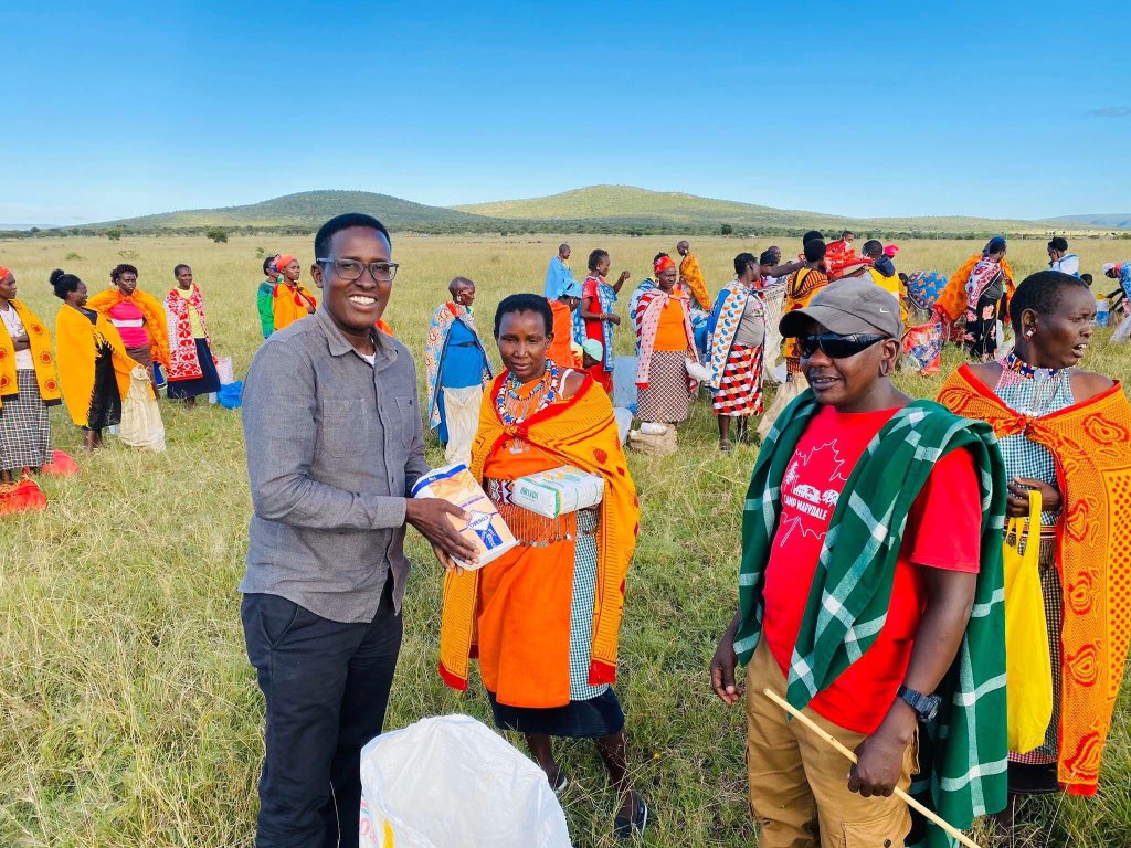 nashulai's tweet photo. We have now entered week 7 of our Community Feeding Program in response to the COVID-19 emergency.
We are most grateful to our friends from all over the world for the continued support. #covidreleif #communitylove #foodrelief #communitydevelopment #helpinghands #foodreliefprogram https://t.co/KEt0gZHZK5
