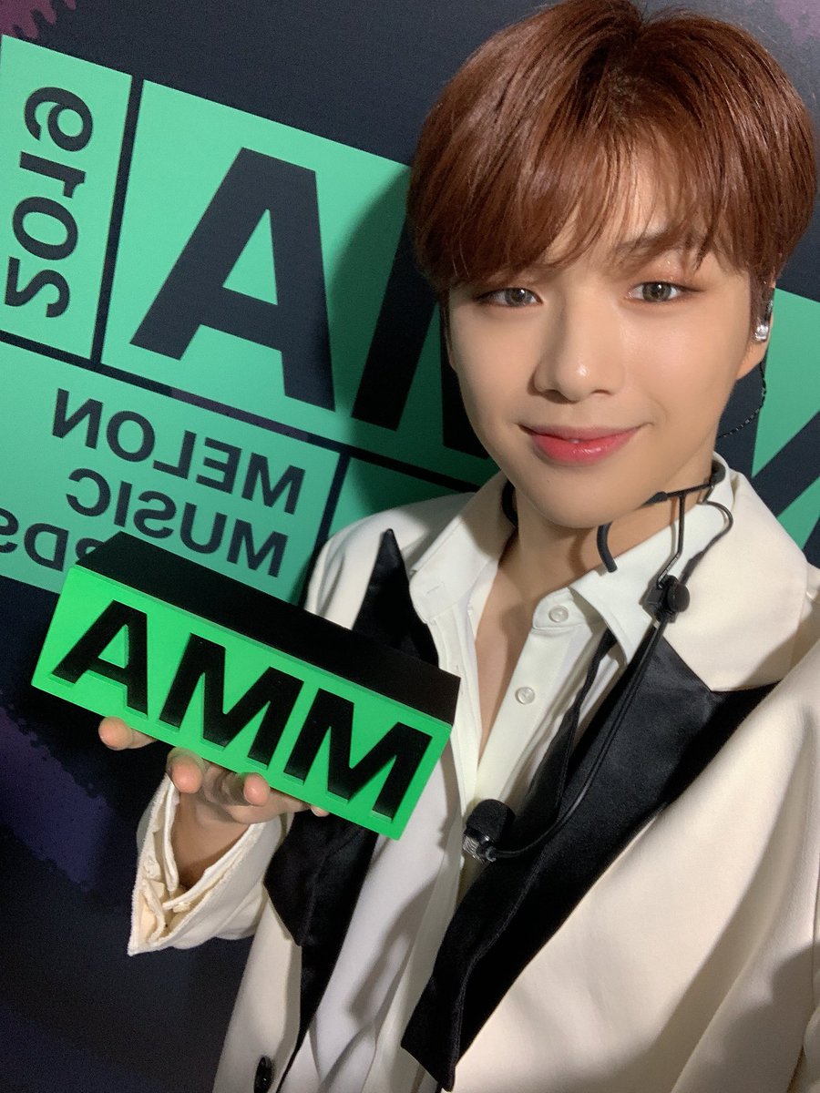 KNIGHTDANIELTWT's tweet photo. ( 📀 ) ... Dᥲᥒιᥱᥣ's_𝘂𝗽𝗱𝗮𝘁𝗲.
Ha sido un día ocupado, pero pese a ello no quería perderme el regreso de Royal Venetian con Power Up! Muchas felicidades bebés, les deseo lo mejor y mucho éxito.
#CBRVENT #CBUP #RVENPOWER https://t.co/5jCH2pYttQ
