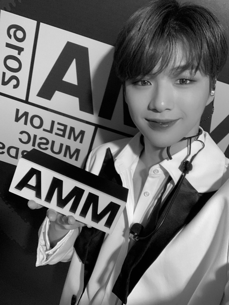 KNIGHTDANIELTWT's tweet photo. ( 📀 ) ... Dᥲᥒιᥱᥣ's_𝘂𝗽𝗱𝗮𝘁𝗲.
Ha sido un día ocupado, pero pese a ello no quería perderme el regreso de Royal Venetian con Power Up! Muchas felicidades bebés, les deseo lo mejor y mucho éxito.
#CBRVENT #CBUP #RVENPOWER https://t.co/5jCH2pYttQ