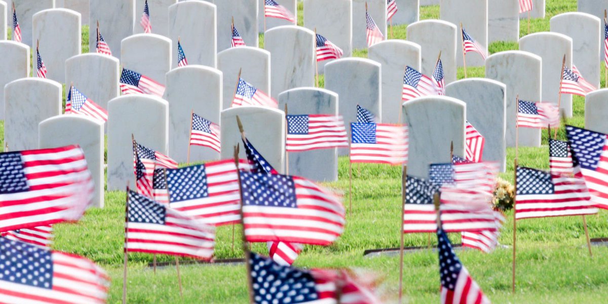 Thankful to the men and women who loved this country so much that they were willing to sacrifice their own lives to protect it. May we never forget your sacrifice. Thankful to the military families who lost a loved one in the fight for our freedoms. We are forever grateful. ❤️🇺🇸