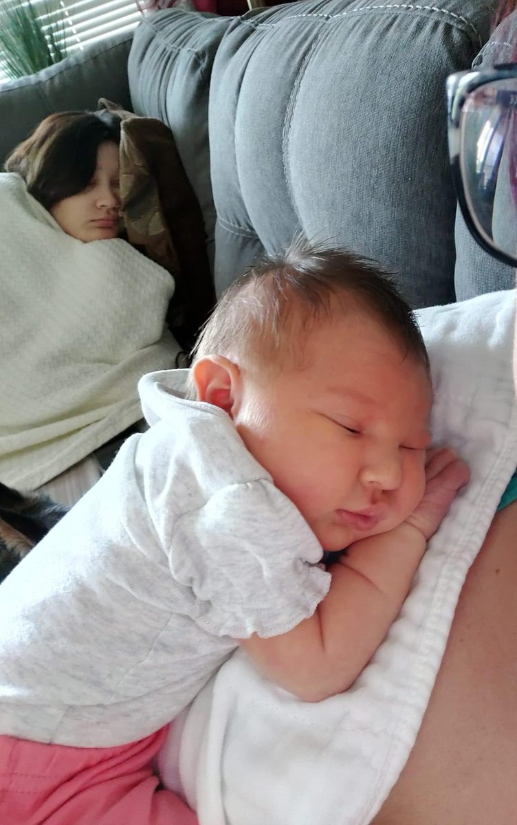 SydneyTanner's tweet photo. Just some pictures of my kid 😍🧡🌦 https://t.co/Ekdv3AKNIB
