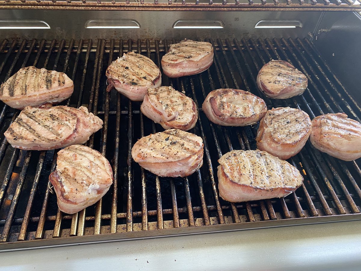 sloan_shana's tweet photo. Grilling up some Turkey medallions for the family cookout. Moweaqua Packing Plant delivers yet again.  #DecaturFoodDraft @CAMPrincipal @ESPN_Aric @mrwagner25 https://t.co/PrX7OUpPVK