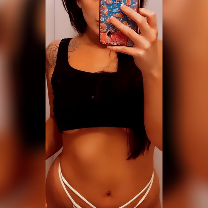 Just sent a bunch of hot pics and vids to all my #BESTFANS 🥰 #milf #thickchick #LinkInBio https://t.<a href="/tag/linkinbio"class="tags"><span>#linkinbio</span></a><a href="/tag/bestfans"class="tags"><span>#bestfans</span></a><a href="/tag/milf"class="tags"><span>#milf</span></a><a href="/tag/thickchick"class="tags"><span>#thickchick</span></a>