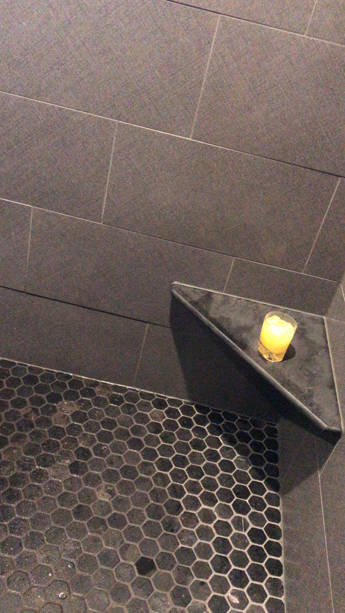 broded1's tweet image. Shower cocktail. Hard to beat