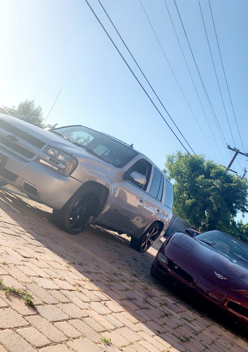 evrybdyh8sgabe's tweet photo. 🏁🏁🏁 #ssvette https://t.co/atW0J3Ptph