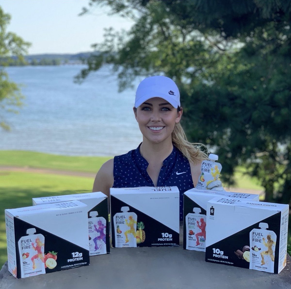 pauvaldes19's tweet photo. Instagram: @pauvaldes19 📸 You better try these on-the-go protein smoothies 💯 Ideal for athletes looking for a healthy snack to eat before, during or after training. In my case, perfect to eat during the round ⛳️ Chocolate strawberry my fav 🍫🍓 #FuelForFire #ProteinSmoothies https://t.co/CxeCL2SQEJ