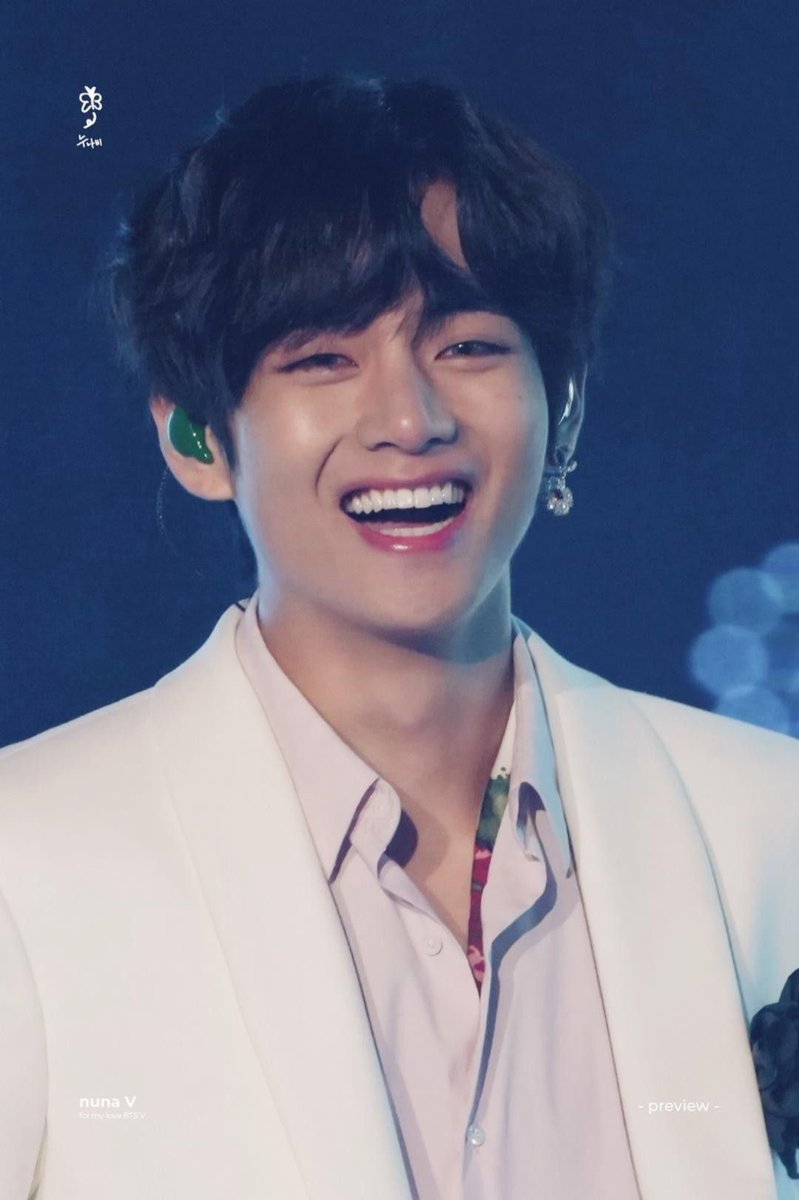 a thread to cheer you up- taehyungs smile