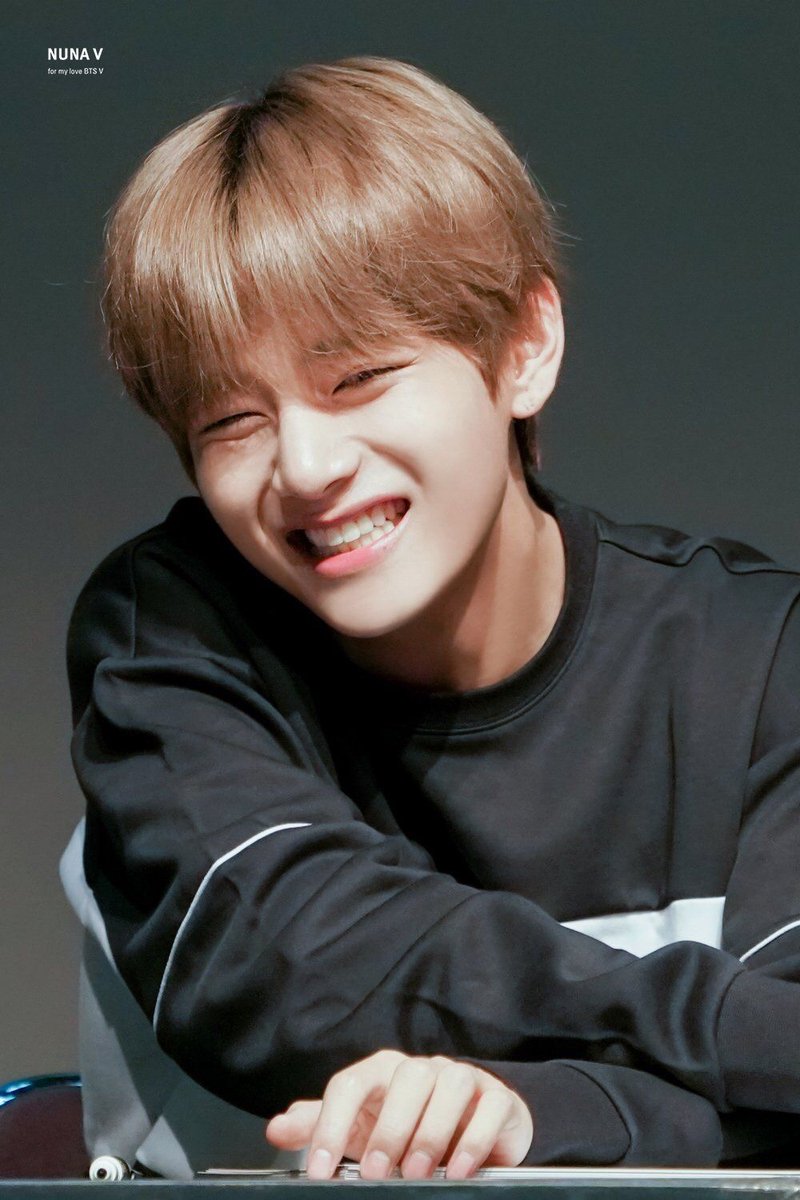 a thread to cheer you up- taehyungs smile