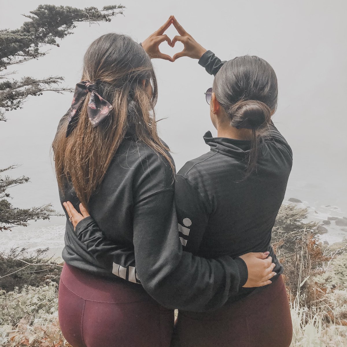 phisigsacstate's tweet photo. We’re making the most of it! Wishing you all a happy &amp; healthy summer 🦋🦋 #phisigsacstate https://t.co/LB2Btokr7c