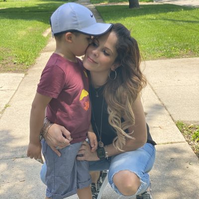 tinanieves07's tweet photo. #NewProfilePic https://t.co/gdsAki7LsF
