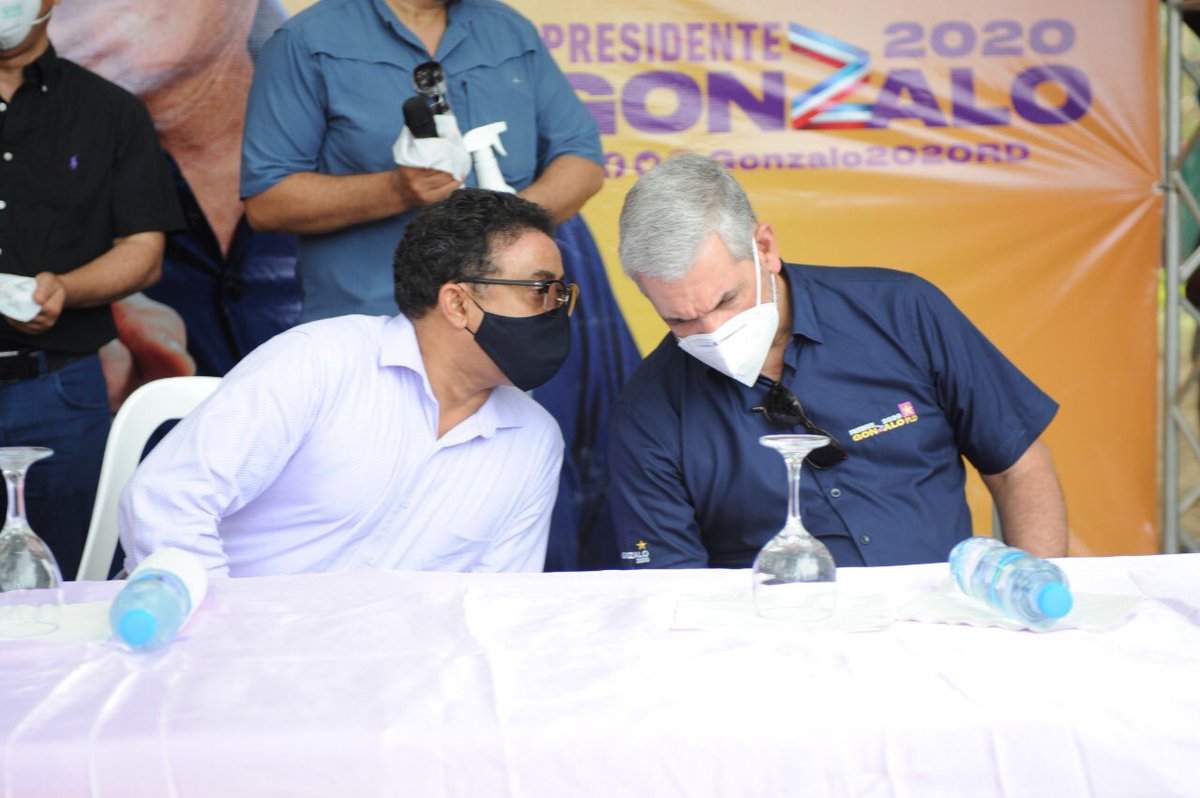 mayoescoto's tweet photo. Encuentro de nuestro candidato presidencial @gonzalo2020rd con los dirigentes provinciales y candidatos de las diferentes comunidades de Montecristi. 

#ATrabajar que en la provincia de Montecristi #GonzaloCastillo gana con más del 63% de los votos 💪🏽

#GonzaloPresidente https://t.co/1RntFULw12