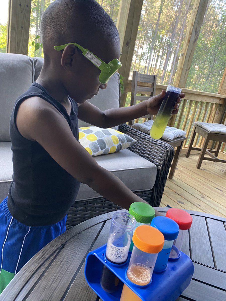 ashleykate1989's tweet photo. Mixing colors experiments with my favorite little boy in the world! Oh! And he may or may not think he is Mr. Science Guy at the moment!🤣💙 @ZelousW https://t.co/qF9WiEy0bs