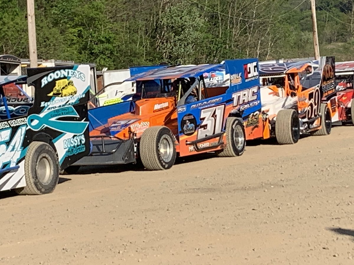LWillix's tweet photo. Waiting to go out for hot laps @penncanspeedway https://t.co/UD7Maa6B0E