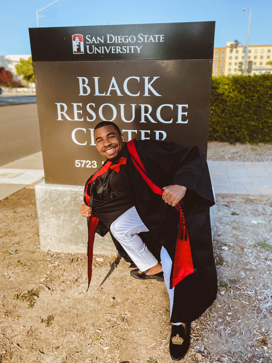 IsaiahHardyy's tweet photo. Juris Doctorate 🔜
#HardyOut https://t.co/i8HqG21x0j