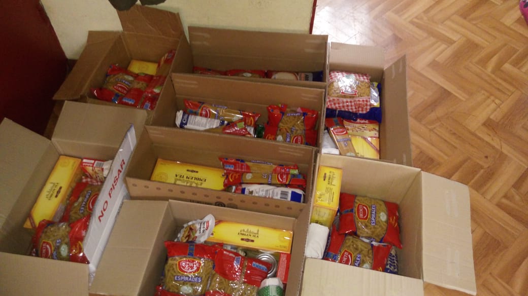 MSP_Los_Lagos's tweet image. Segunda entrega de cajas familiares. Hoy entregamos a 8 familias chilenas del sector de Nueva Braunau. Agradecemos a quienes confían en los #SocialPatriotas 
La ayuda está llegando pero la situación es crítica. Hacemos un llamado a todos los que puedan a colaborar🙏
Seguiremos 🇨🇱