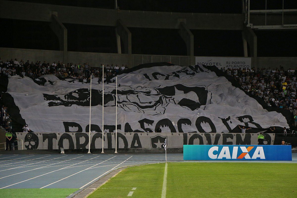 ☠️ NOTA OFICIAL ☠️

Sabemos que todo mundo está com saudades do futebol, da vida social normalizada. Entretanto, em meio a mais de 20 mil mortes no país decorrentes da pandemia do novo coronavírus, não é momento ainda para volta do esporte. Apoiamos o posicionamento do Botafogo.