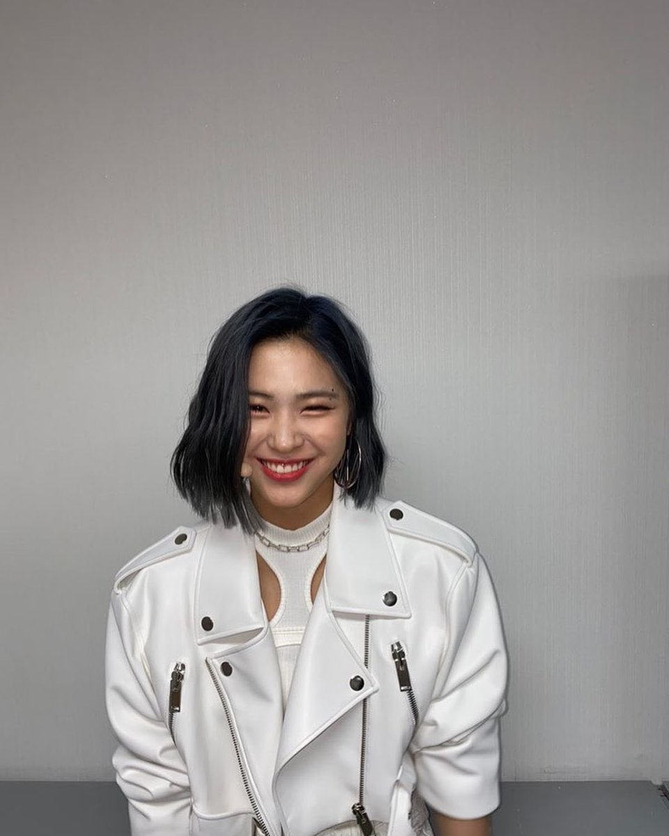 Daylight_RJ's tweet photo. ☁️⛄️👻 #륮땡스타그램 https://t.co/HJu3cM6ync