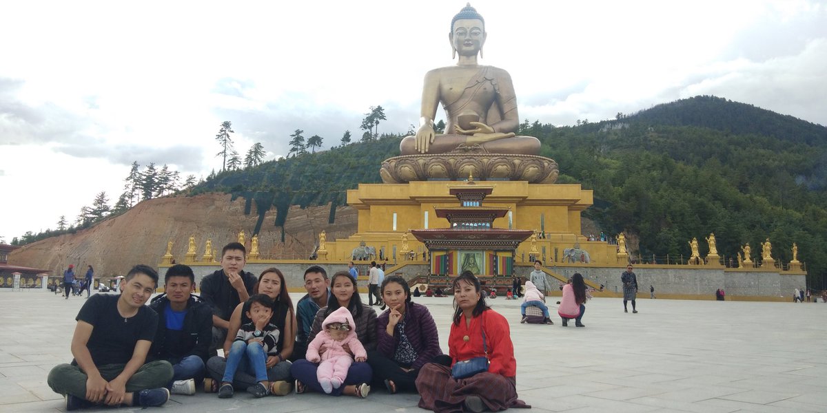 QuickJune2017's tweet image. # Day Trip : The Buddha Dordenma is  the largest sitting statue of the Buddha yetasuring in at measuring  51.5 meters in height and made of solid bronze. Inside the Buddha are 125,000 smaller Bhuddha statues, 25,000 ,12 inch statues and 100,000 8 inch statues.