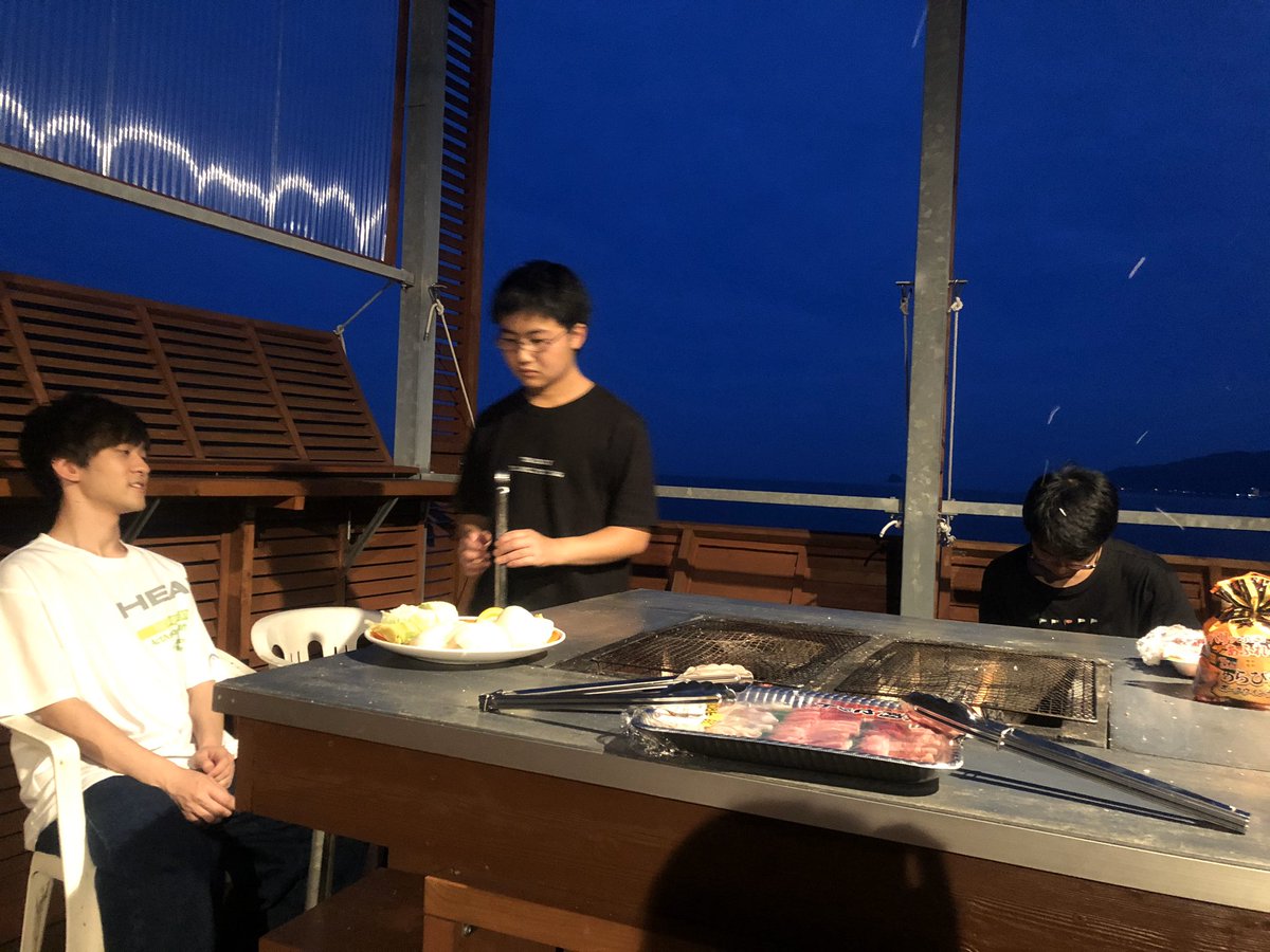 cinep_ro's tweet photo. 昨年度の活動
《夏合宿🌴2019.9》
毎年静岡に2泊3日で合宿に行っています🌊花火やBBQをして楽しみました😊 https://t.co/oqb6FSqhMW