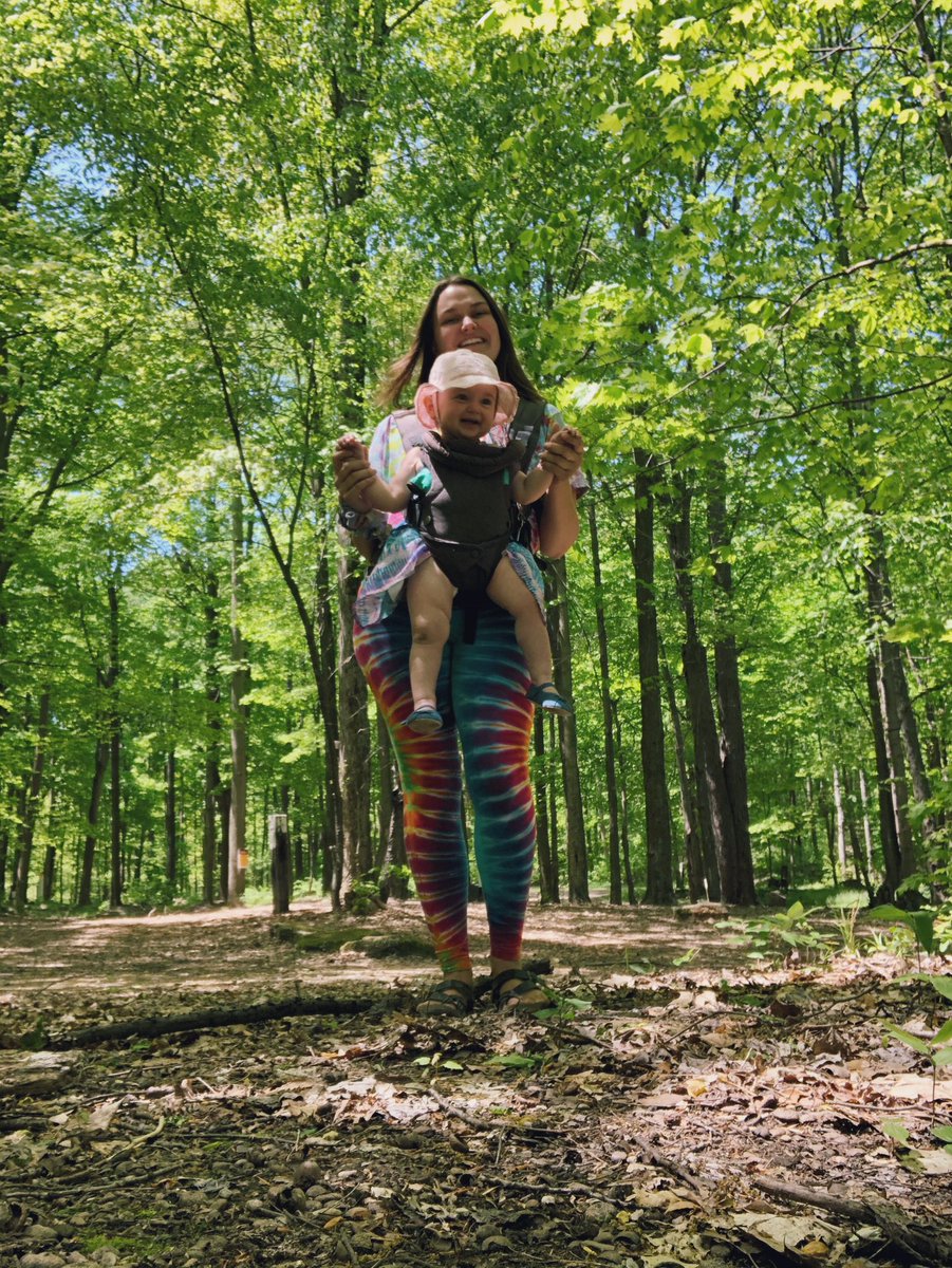 callme_laurs's tweet photo. I never post on here anymore so here’s a few photos of me and my little best friend💓🌞 https://t.co/ehCxD8YMC2