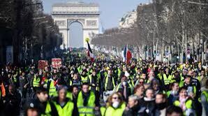 Remember when they tried to tell us the yellow vest movement was just about a gas tax in France? Over a year straight of this below. Yeah ok, sure. 