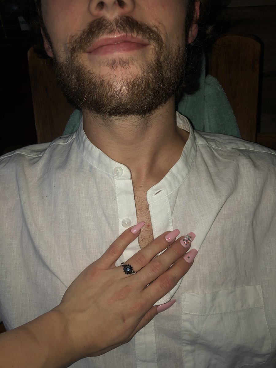 cgmourningstar's tweet photo. i could not be happier!!! i said yes to the man of my dreams. 😍🥺 #goinggoodson https://t.co/YB3jJndMuU