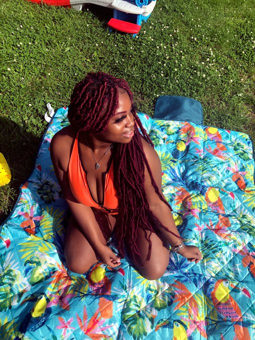 🌻 https://t.co/eGZ1x3zxyx