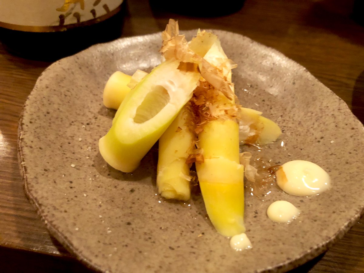 yumegakaz's tweet photo. 開店!
#テイクアウト
#昼呑み
お気軽に〜
写真は旨みの天下一武道会!
#肉みそ
干し海老、筍、豚、ニラ、生姜、四川山椒、ピーナツ他…
BGMも一新♪今週もよろしくお願いします!
#焼酎 #日本酒 80種
#酒と音楽とおばんざい #おと
#東三国 駅4番出口🔜
#新大阪 〜900m
一名様を大切にしています◎ https://t.co/djPJqEH6ZA