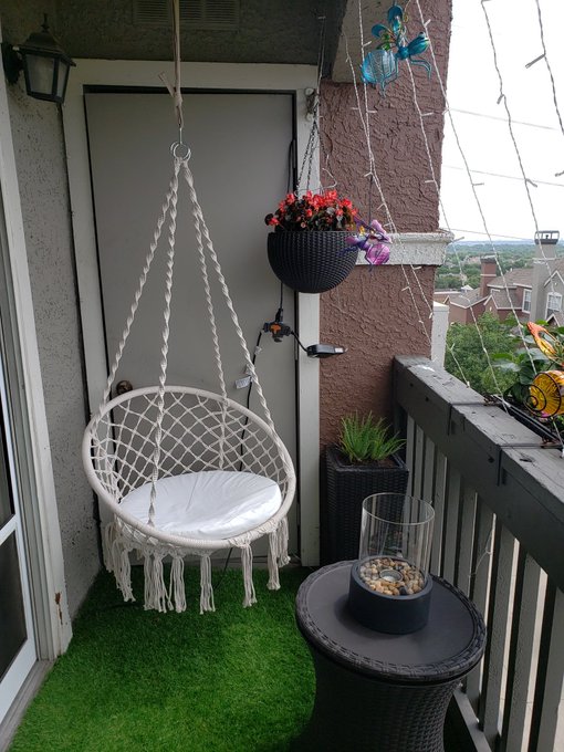 Finally finished the balcony! https://t.co/qeLnsbY7gt