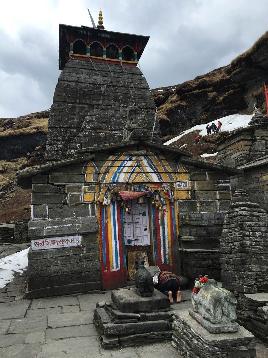 2: The Tungnath TempleIt is the highest Shiva temple in the world, located in the mountain range of Tunganath in Rudraprayag. It is located at an altitude of 3,680 m (12,073 ft), just below the peak of Chandrashila. The temple is believed to be more than 1000 years old.