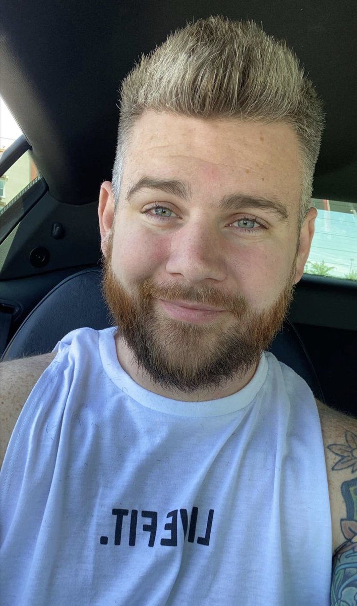 mcharles08's tweet image. When the sun hits just right and the eyes start poppin!!! Feeling great lately and I truly believe it’s showing. #nofilter #butfirstletmetakeaselfie #sorrynotsorry