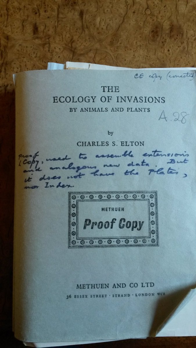 2/8] I was awestruck to find Elton's proof copy of Ecology of Invasions in the archives. It was stuffed with index cards, reprints, and various typed notes that he used to inform the book. But there were also notes, reprints & news clippings post-1958 to the 1980s!