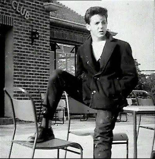 Paul McCartney but he gets older as you scroll down.