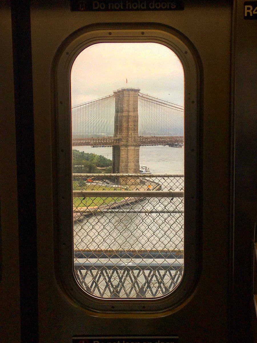 eamondolan's tweet image. HBD BKB! 137 years young. 
#brooklynbridge #qtrain #nyc