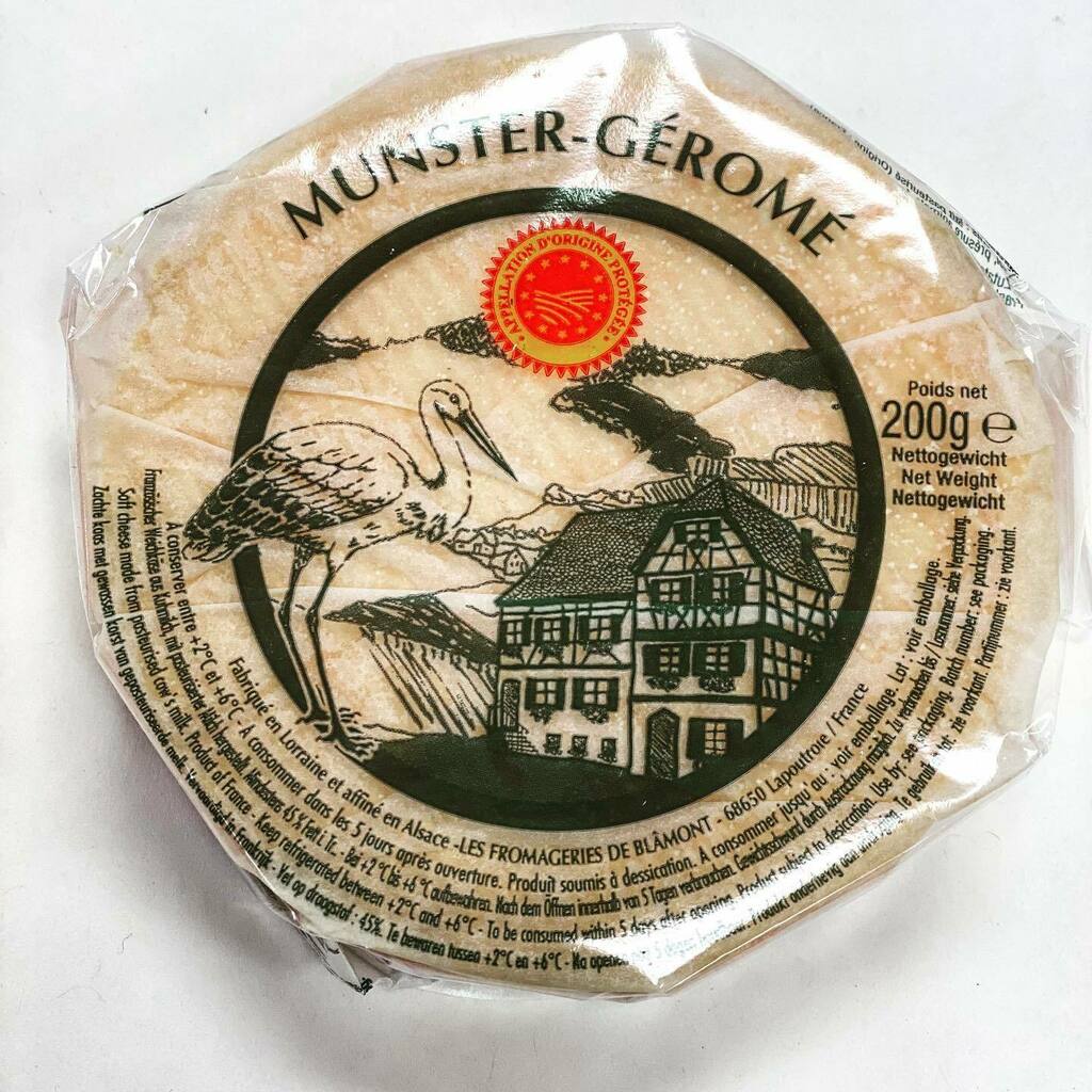 cheesyplace's tweet photo. We’re now carrying Munster in small 200g wheels. This gem from Alsace is creamy, with a  flavourful washed rind. The cheese is strong &amp; pungent so those of you that enjoy the funk, this is for you! #munster .
.
.
#torontofoodie #torontoeats #torontofood … https://t.co/brOiFpHPov https://t.co/KH71u3jD9n