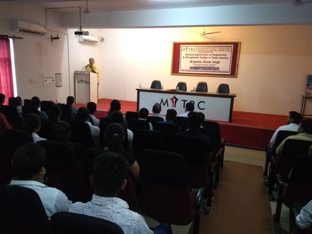 IMitrc's tweet photo. During induction programof B.Tech- I year ,Dr. Anoop Shrivastava, Dr. Anubandh Rai and Brid. Kartar Singh took sessions on importance of discipline and language competency. They also shared their success stories &amp; lessons they get from life&amp; motivate students for the same. https://t.co/ASo4rUeY2Q