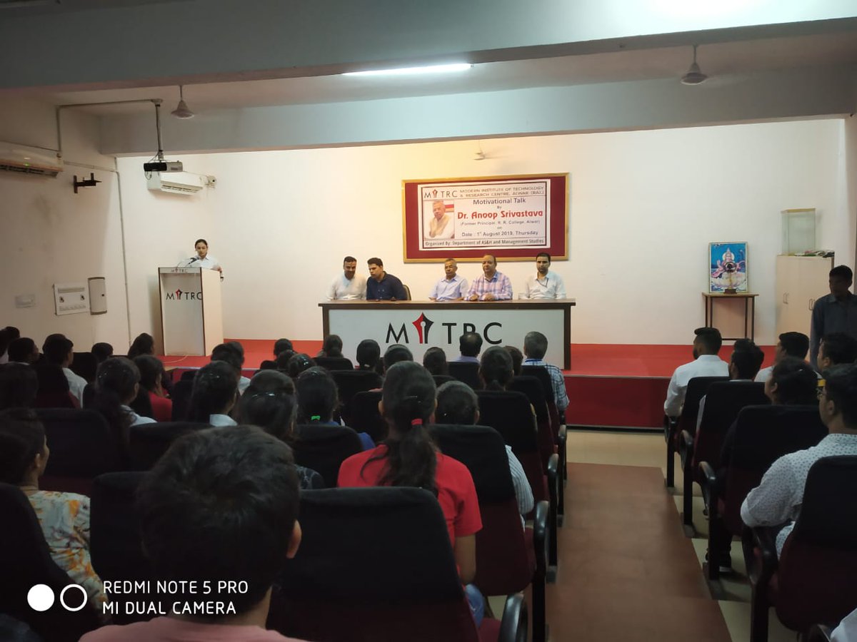 IMitrc's tweet photo. Sessions on ' Human Values &amp; Professional Ehics' were conducted on the regular basis for the students of b.tech- I year.The lecture was taken by the  eminent and profound professors &amp; personalities from the society. This  session help students in inculcating basic values on life. https://t.co/fe7XjHJ02l