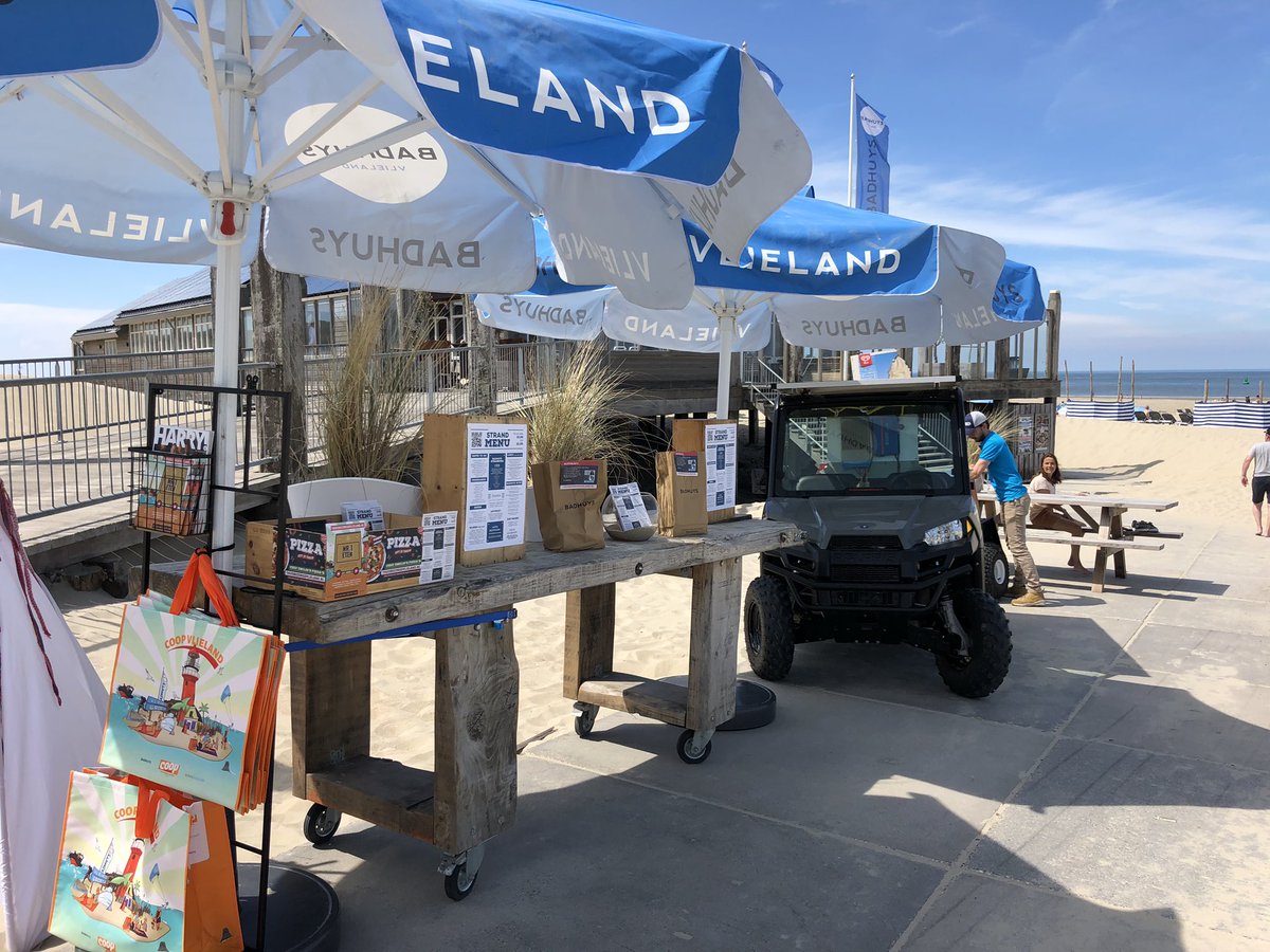 Nieuwe bezorgfietsen op ons mooie eiland. #thuisbezorgd #vlieland ✅ Wij trappen door! Wij gaan door❗️Ook in de toekomst bestel je verse maaltijden via thuisbezorgdvlieland.nl
