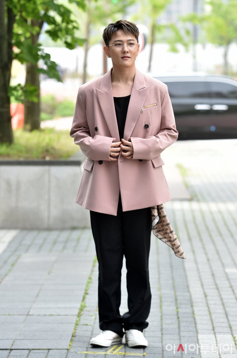 노빠구이슈 tweet media