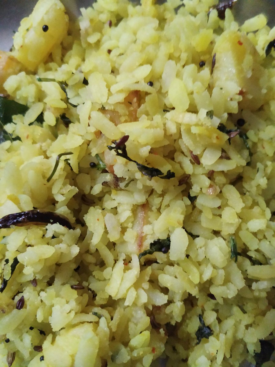 ShrrinG's tweet photo. With or Without
#Senv #Poha #TheBestCombo https://t.co/hG83WXGzTl