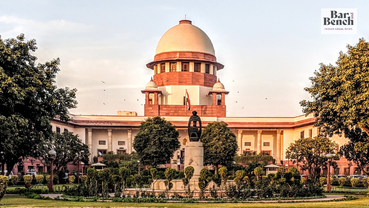 Supreme Court is hearing a plea filed by the Centre seeking a stay on the Bombay High Court order that had, as an interim order, directed Air India to leave middle seats vacant in its relief/rescue flights to ensure social distancing is maintained. #SupremeCourt @airindiain