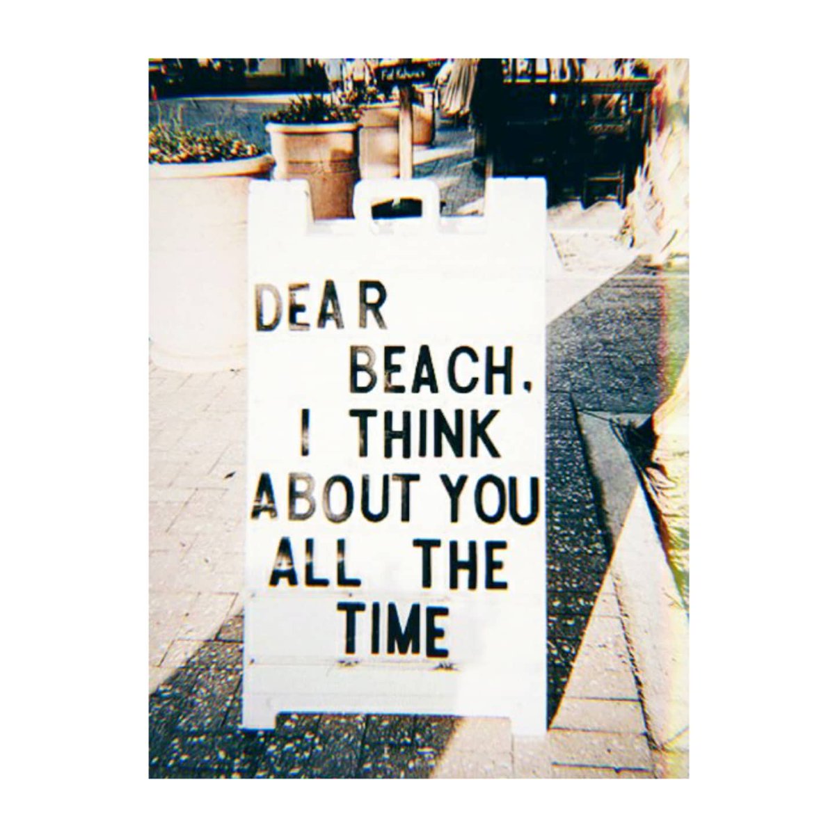WeAre71Percent's tweet photo. Monday, 7am and we're already mentally somewhere else 😁🏖️☀️ #seventyonepercent #beachlover #MondayMotivaton https://t.co/Ap9sxmdN41