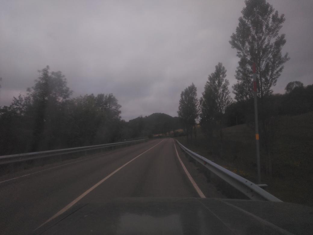 Aleeee. Xais en marxa cap a l'escorxador de la vall!
Servei de missatgeria per TOT Catalunya! 665650749 
Del Pirineu a la taula!
Sigueu partíceps de la vella #roda!
I que dringui l'esquelleria mil anys més!
#Sompastors
#SomPetitComerç arrelat i compromès amb la pagesia del país