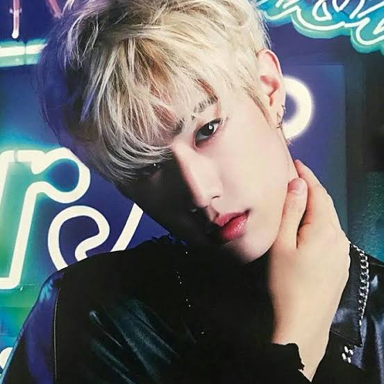 a thread of mark tuan but he gets older as you keep scrolling: